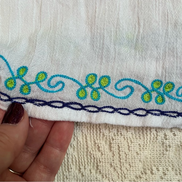 Hemant & Nandita embroidered tassel tie cape top - Picture 8 of 13